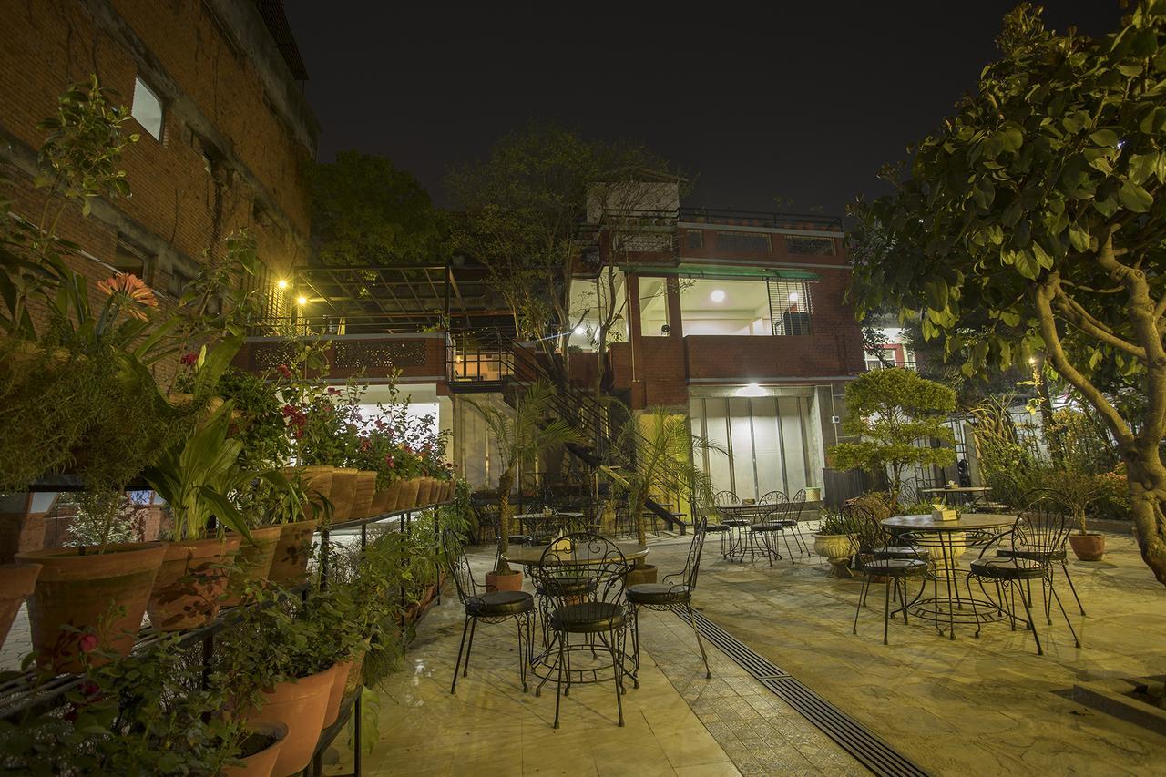 Oyo 131 Hotel Milarepa Kathmandu Exterior photo