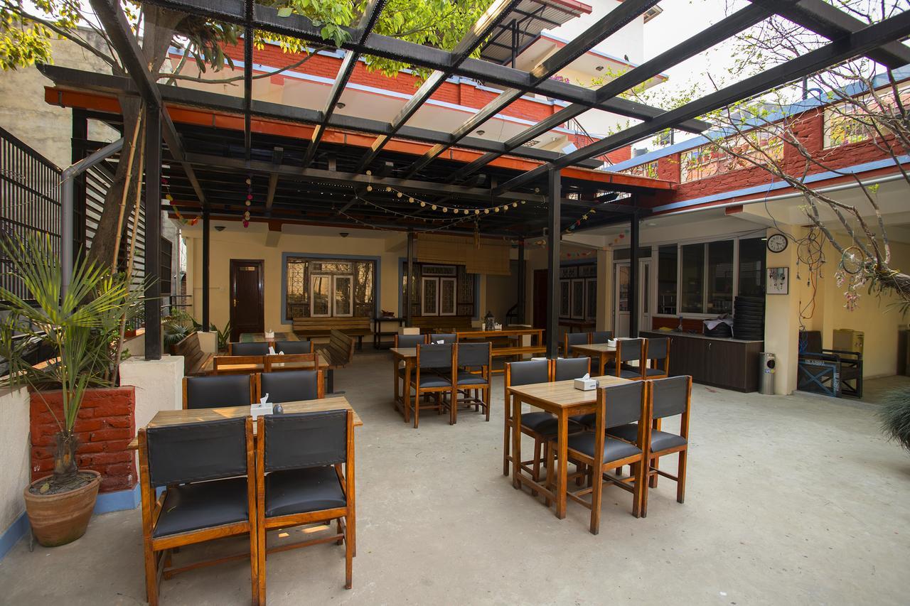 Oyo 131 Hotel Milarepa Kathmandu Exterior photo
